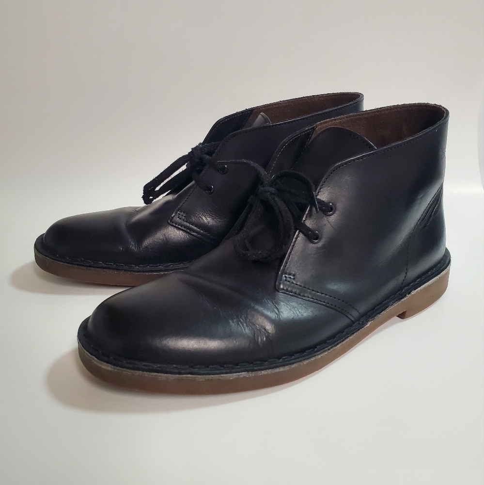 Clarks Black Leather Lace Up Chukka